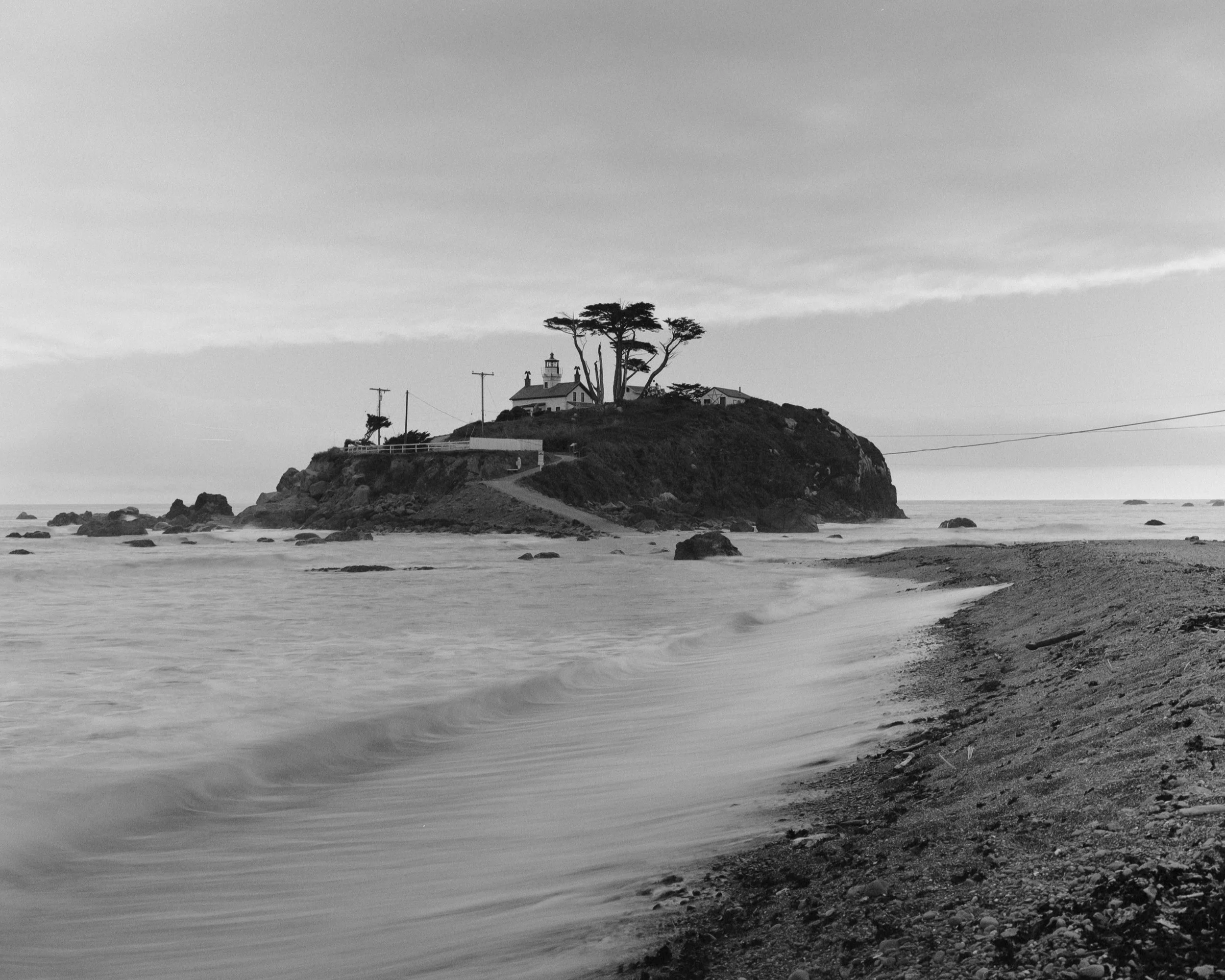 2025_08_Oregon_Mamiya7_HP5+1-4—ND8_f11-1:2sec.jpg