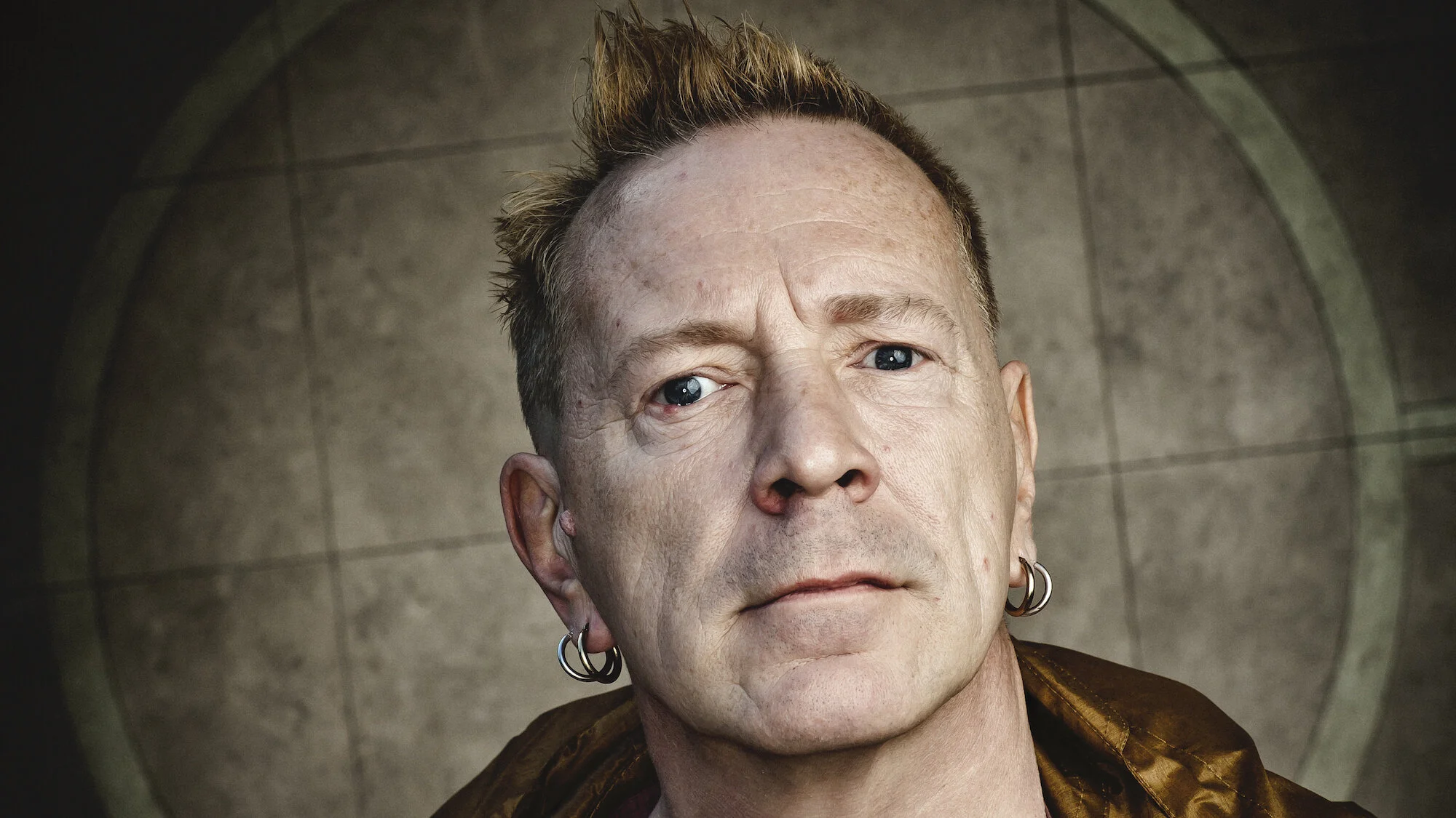 john-lydon-i-could-be-wrong-i-could-be-right-2.jpg