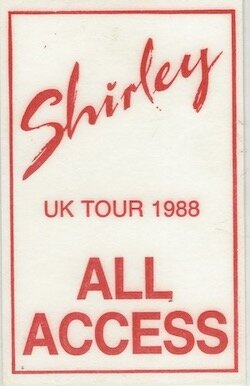 Shirley Bassey 1988.jpeg