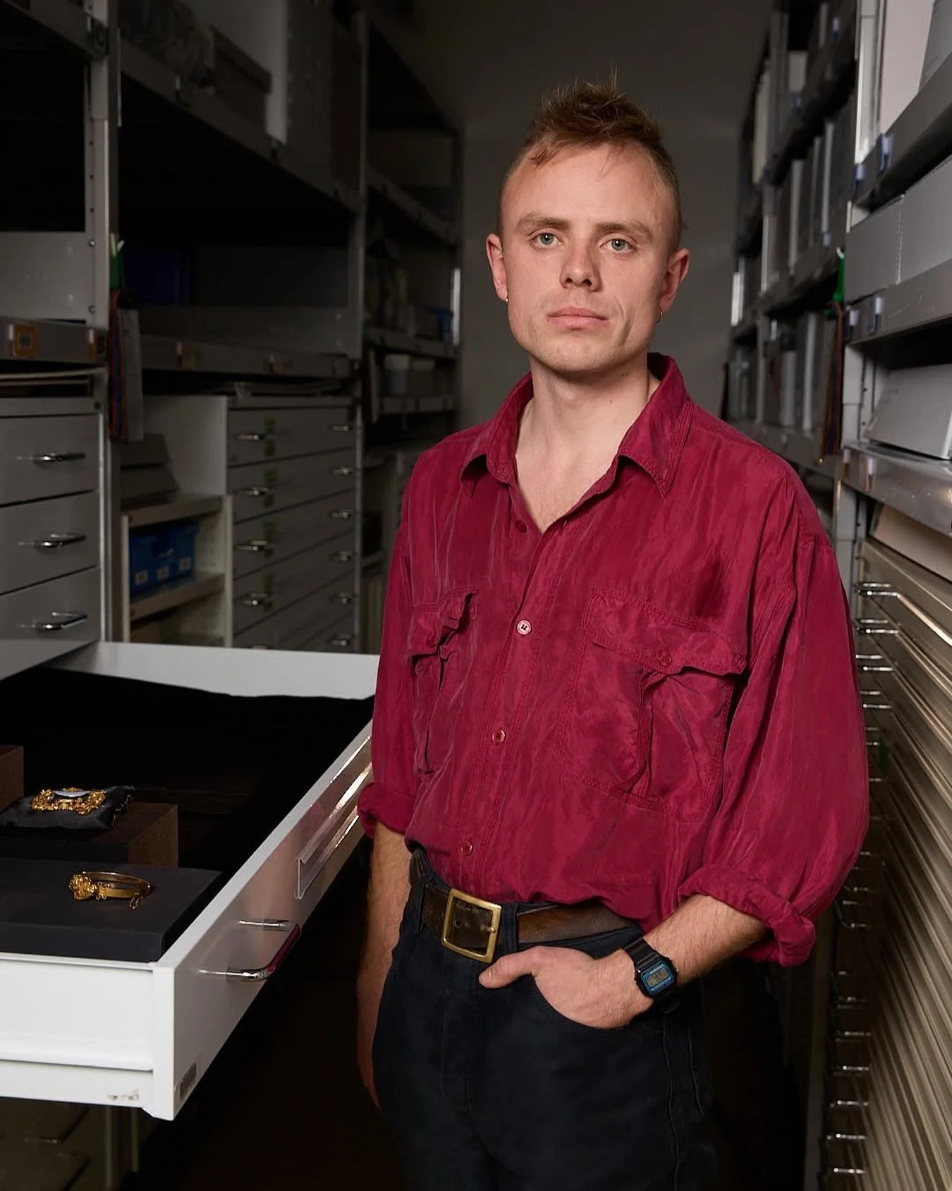 Congratulations&nbsp;to 3rd&nbsp;year BA (Fine Art) - Gold and Silversmithing student Lou Wheeler, recipient of the Museums Victoria Gold Jewellery Acquisitive Emerging Prize which celebrates design excellence and craftsmanship in developing a unique