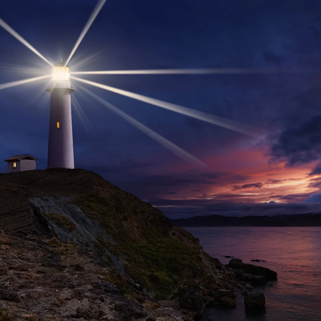 Lighthouse-on-the-island-again-133110983.jpg