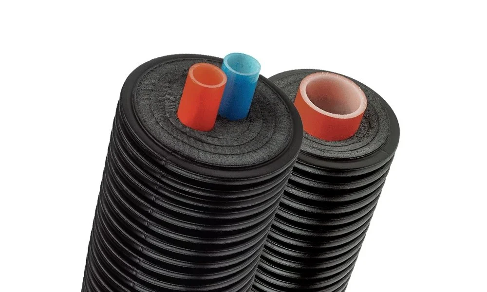 Flextra HEAT -aluelämpöputkien yksi- ja kaksiputkinen rakenne. Kuva: Flextra.