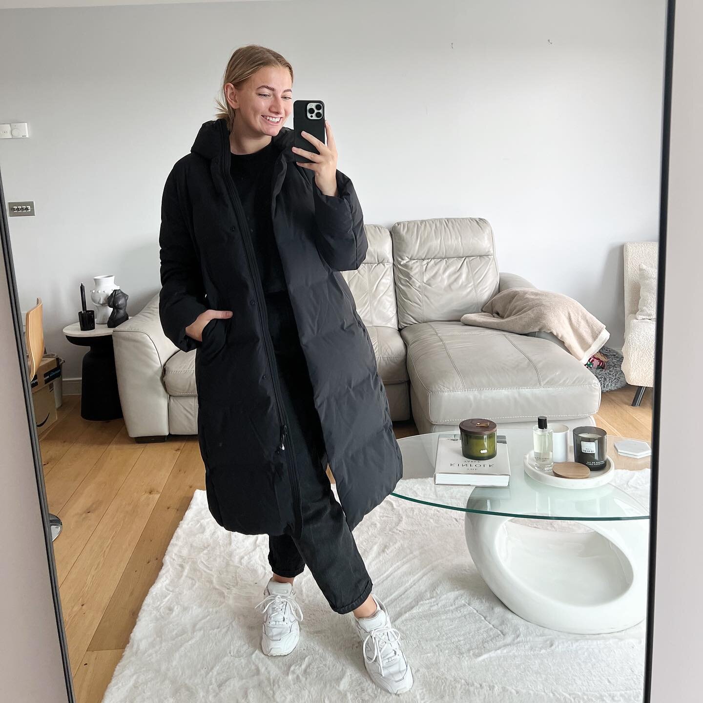 I&rsquo;ve just signed a VERY exciting contract&hellip; so naturally I celebrated myself with a new winter coat😂

Can&rsquo;t wait to tell my future kids about what a wild 24 year old I was x