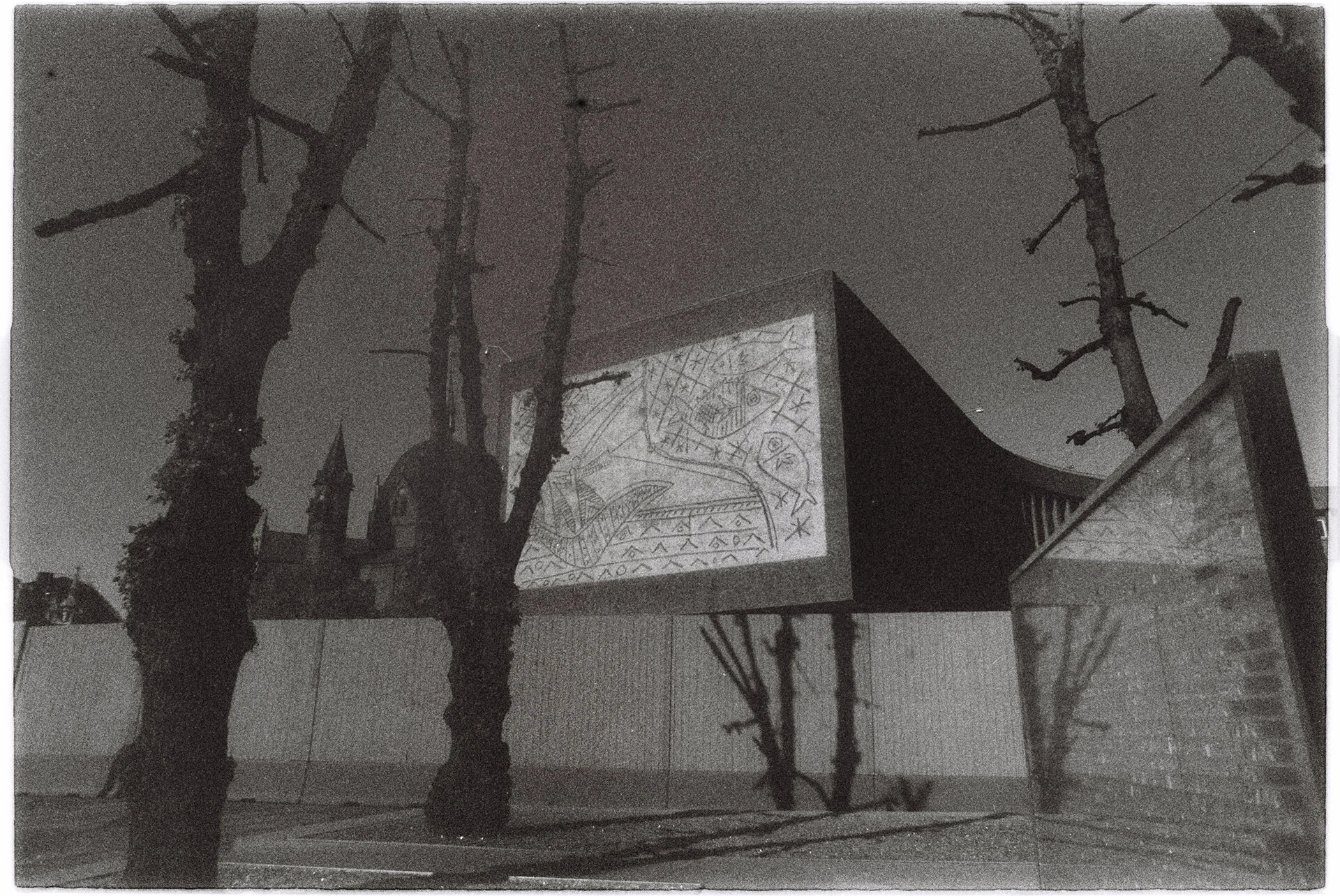  Demolition of the Arts  Dear Picasso, dear Viksjø, I'm so sorry   About the building  