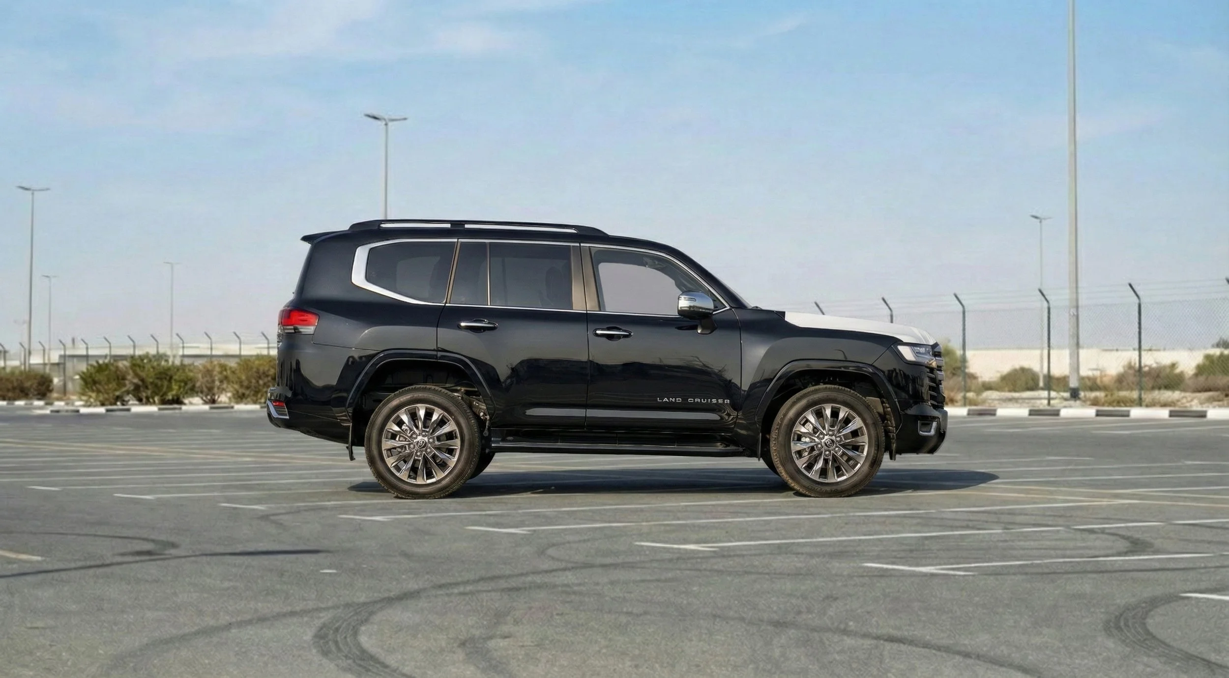 LC300 2026 VXR 3.5 03.jpg