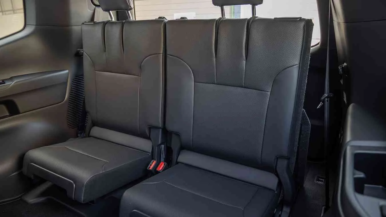 LC300 2026 GXR 3.5 10.jpg