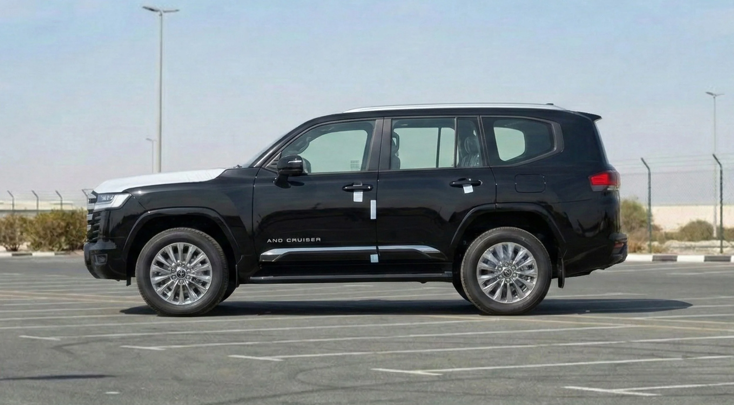 LC300 2026 GXR 4.0 02.jpg