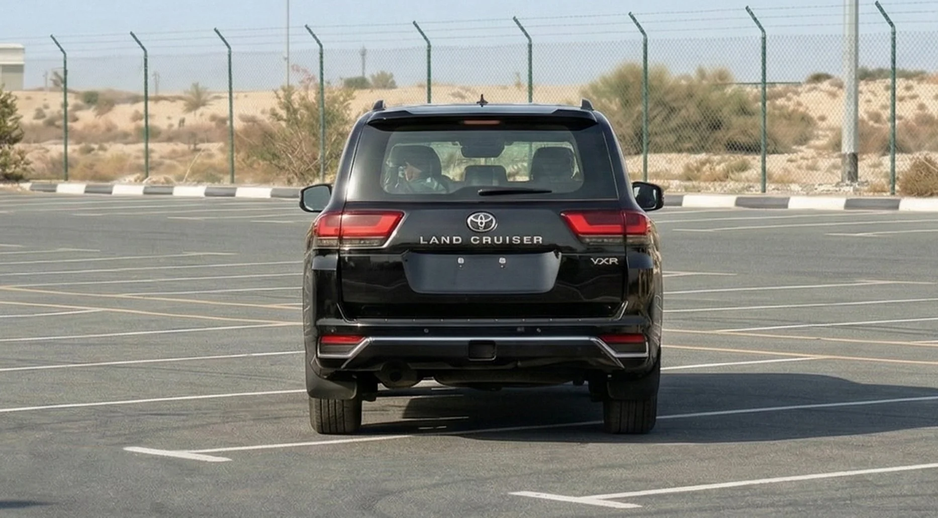 LC300 2026 VXR 3.3 DSL 04.jpg