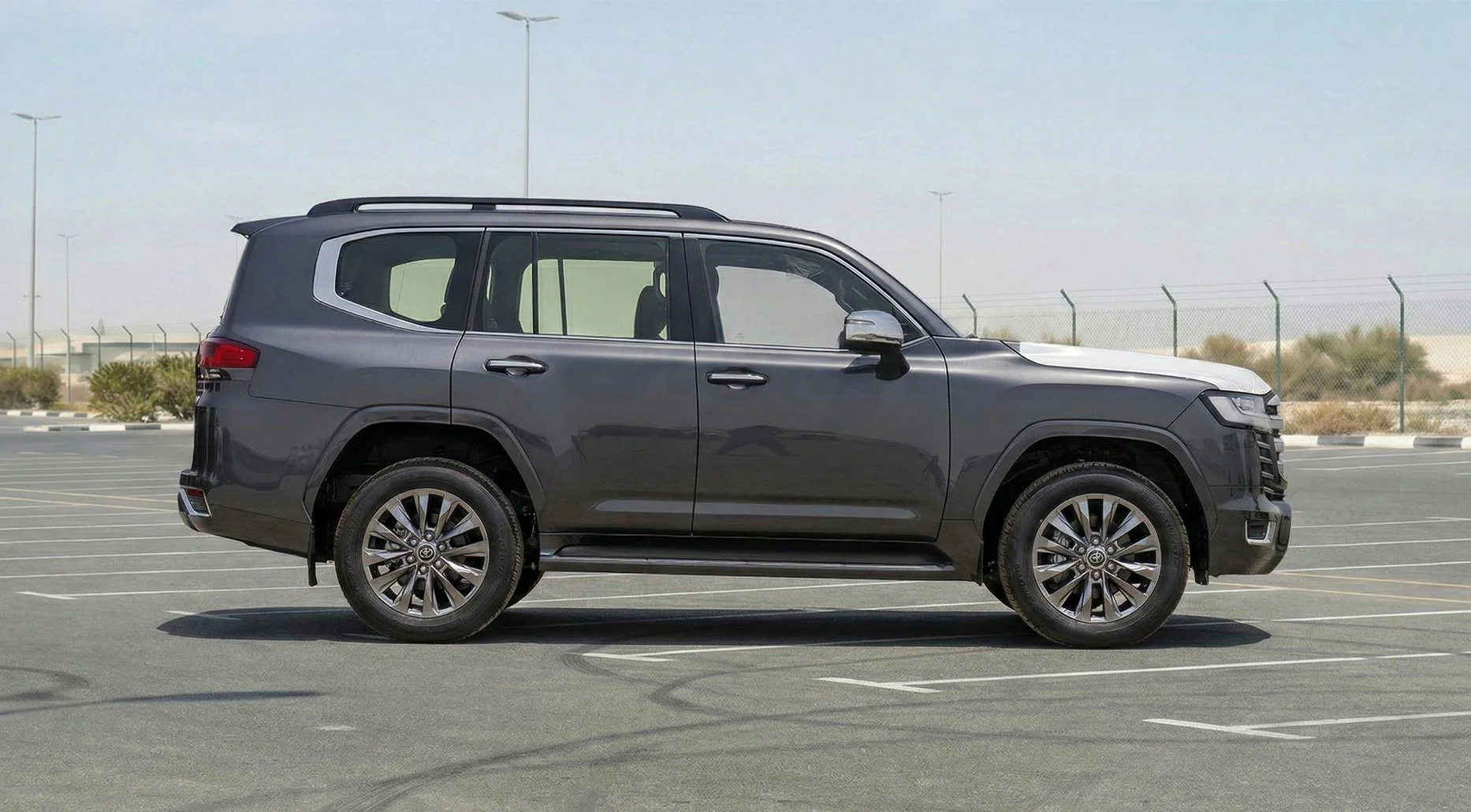 LC300 2025 VX 3.3 DSL 02.jpg