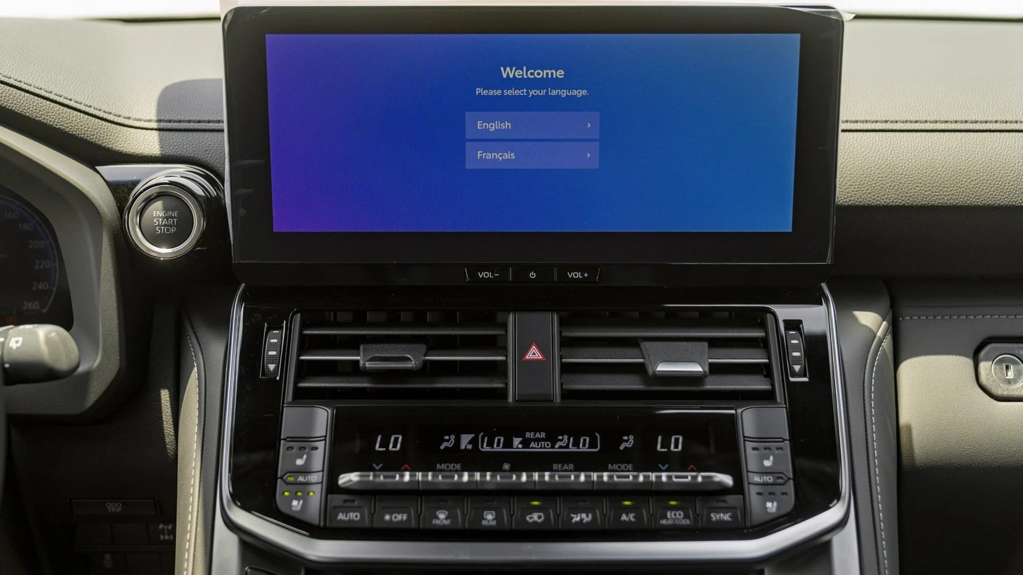 LC300 2025 VX 3.3 DSL 08.jpeg