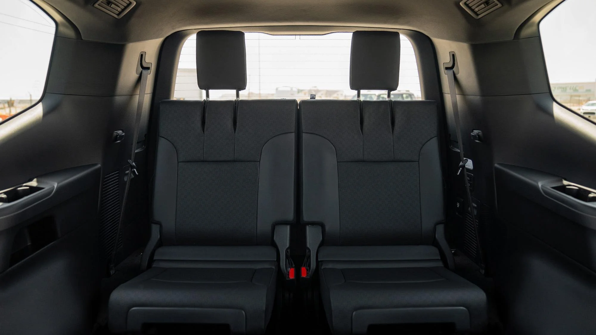 LC300 2025 VX 3.3 DSL 12.jpeg