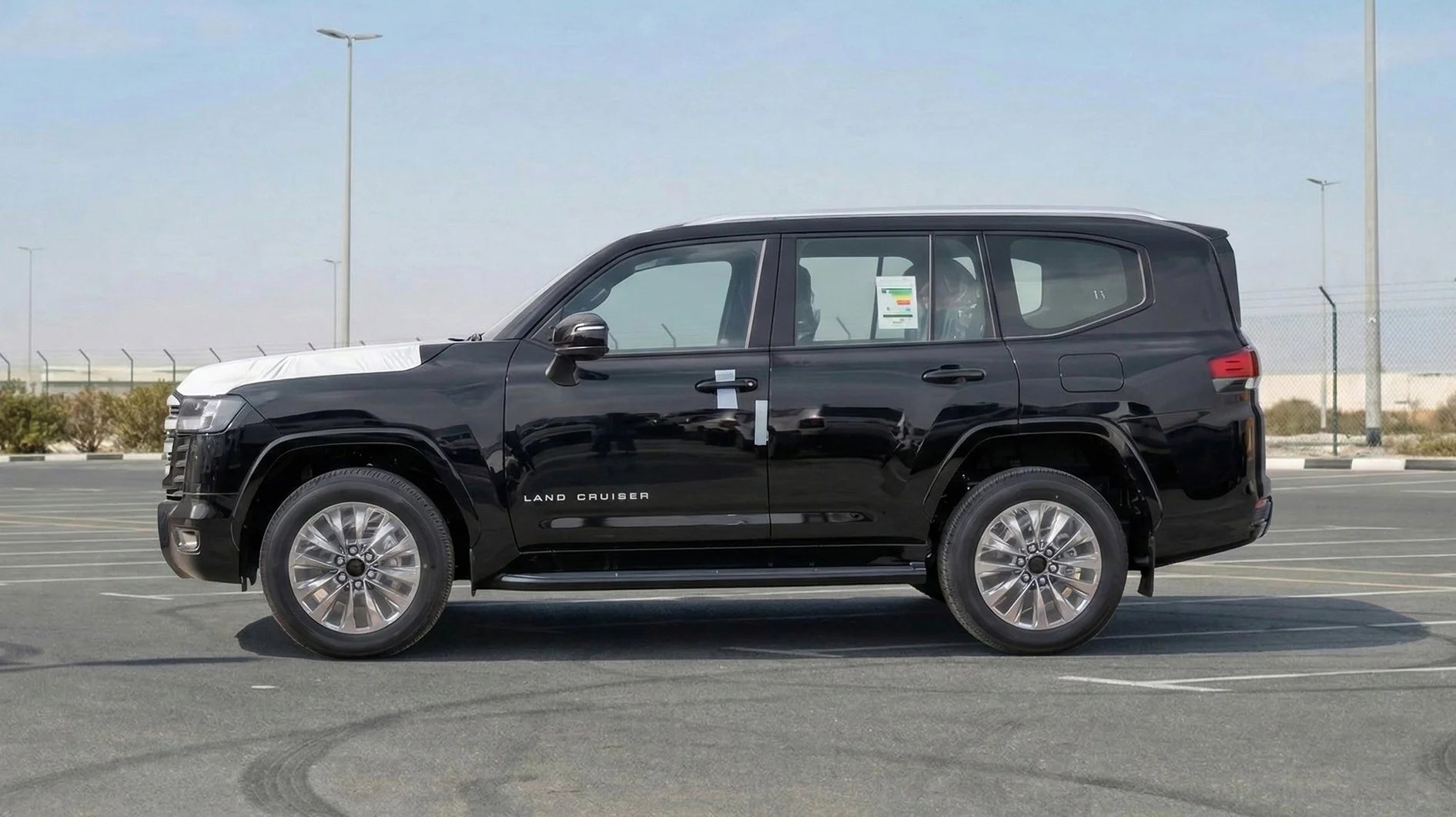 LC300 2026 GR SPORT 3.5 03.jpg