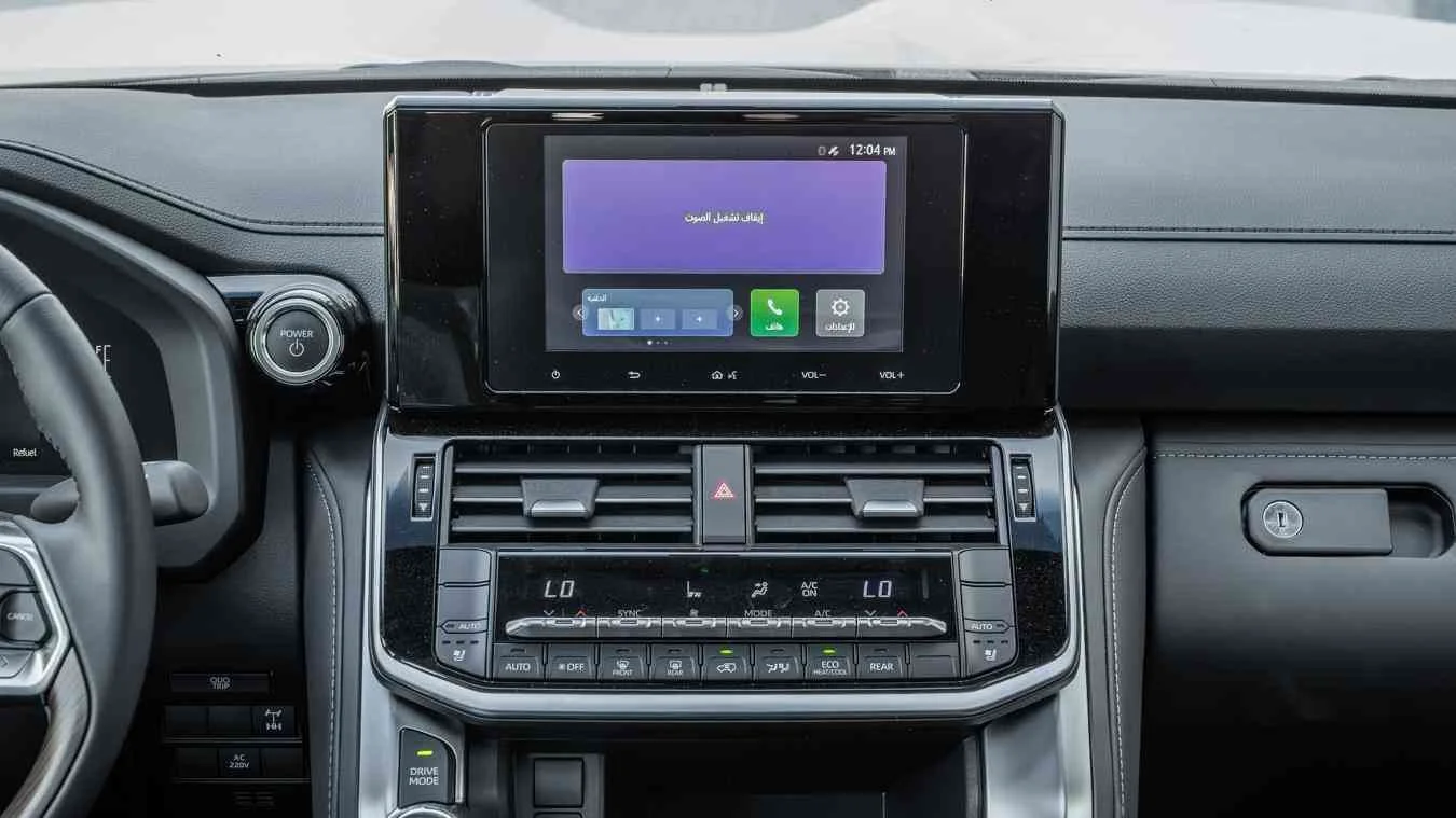 LC300 2026 GXR HYBRID 06.jpg