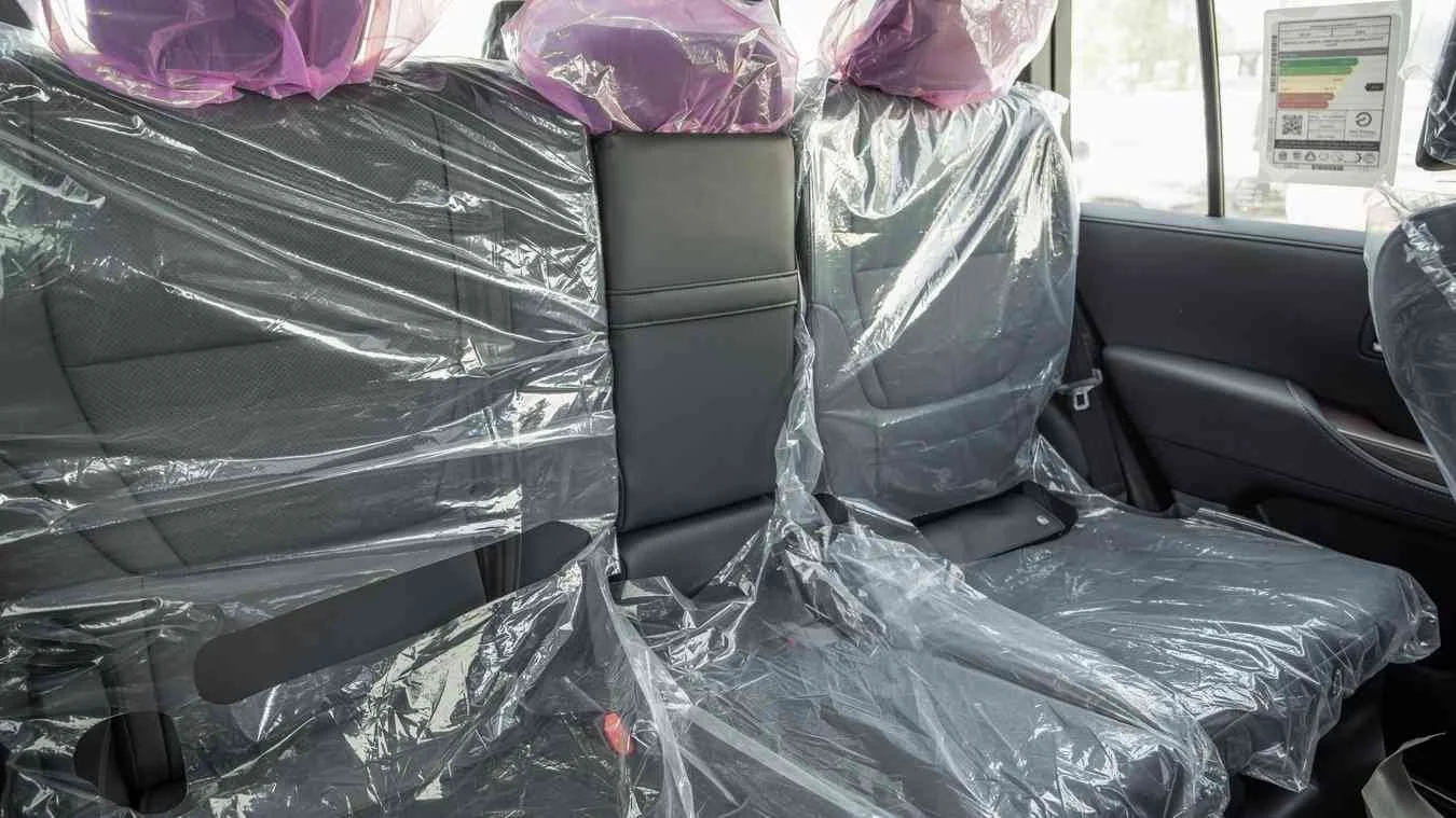 LC300 2026 GXR HYBRID 08.jpg