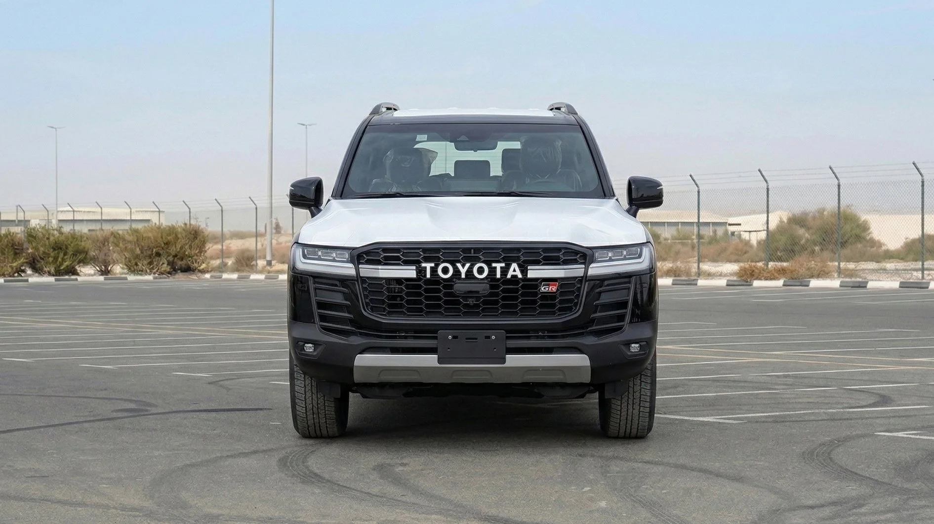 LC300 2026 GR SPORT 3.5 01.jpg