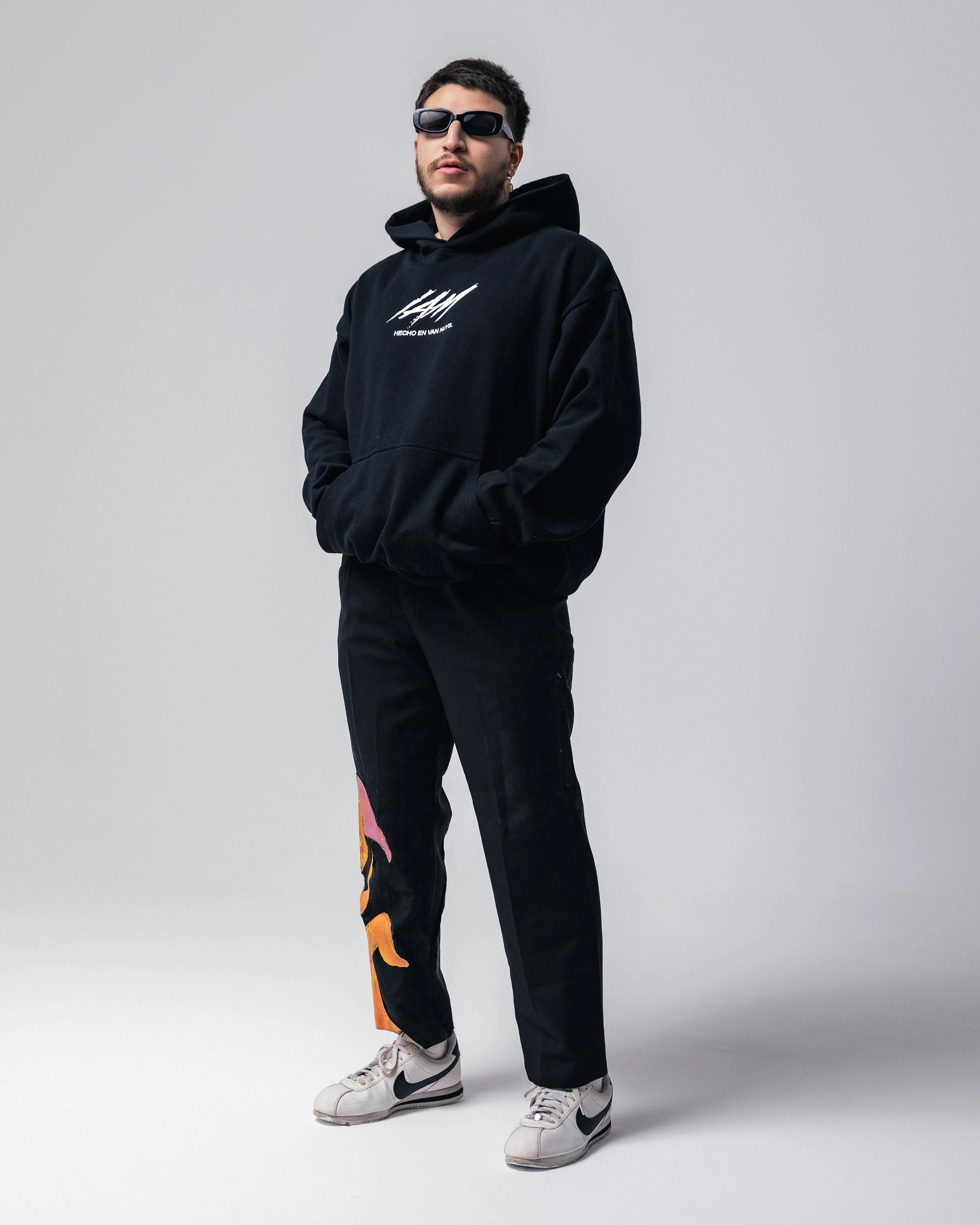 iAM "HECHO EN VAN NUYS" HOODIE BLACK