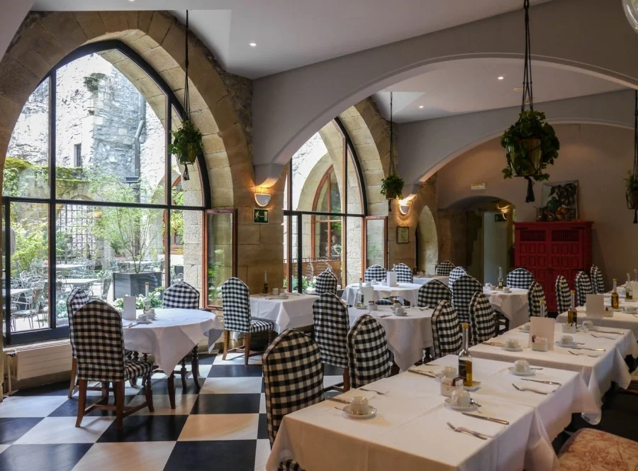 PARADOR HONDARRIBIA