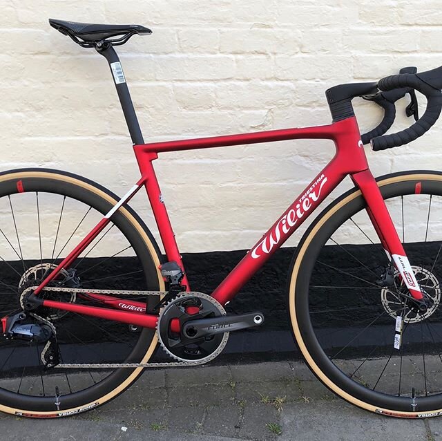 Wilier 0 SLR...Velvet Red...SRAM Force AXS Etap...Wilier NDR38 Carbon Wheels...
.
.
#wiliertriestina #wilierzeroslr #thepedalhouse #bikeporn #astanacyclingteam