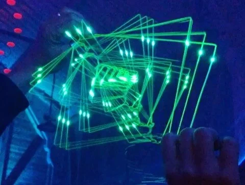 Had fun playing with my Square Wave @kinetrika in @holotronica laser beams at my 50th this weekend 🙌🏼

#kineticart #squarewave #kinetrika #uv #blacklight #laser #techno #rave #ivanblack