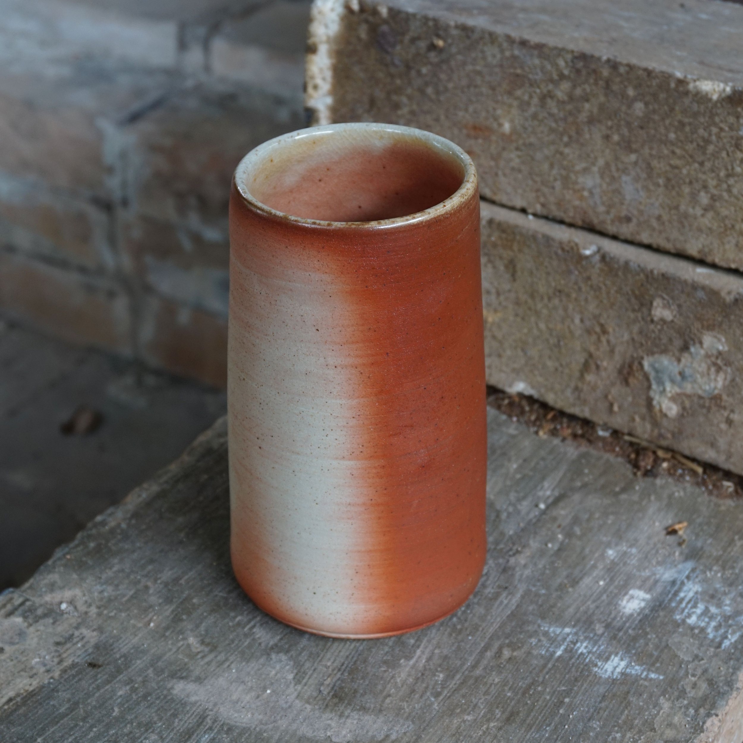 Online shop june vase 2.4.jpg