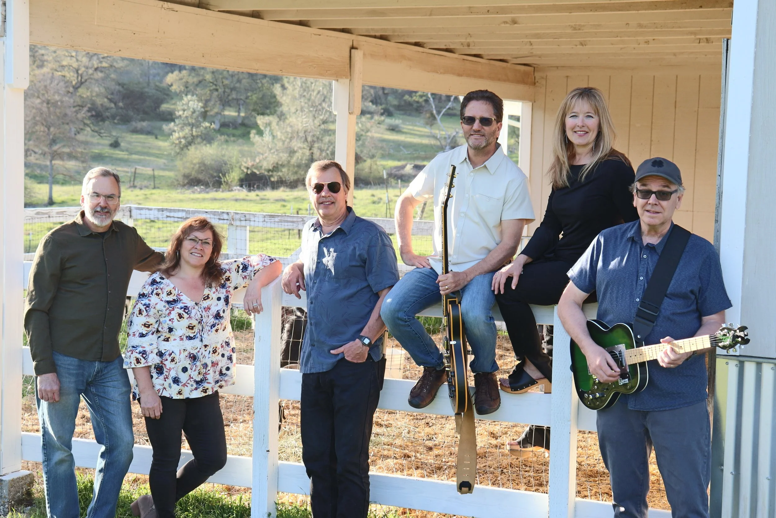 The Club Car, Auburn - Full Band