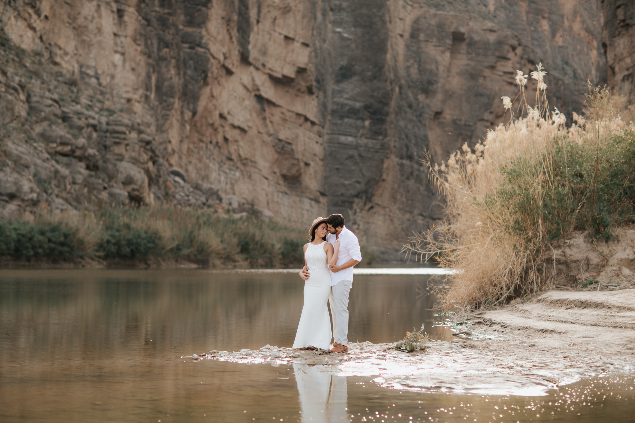 big-bend-elopement-intimate-adventure-wedding-texas-photographer-nature-colorado-55.jpg