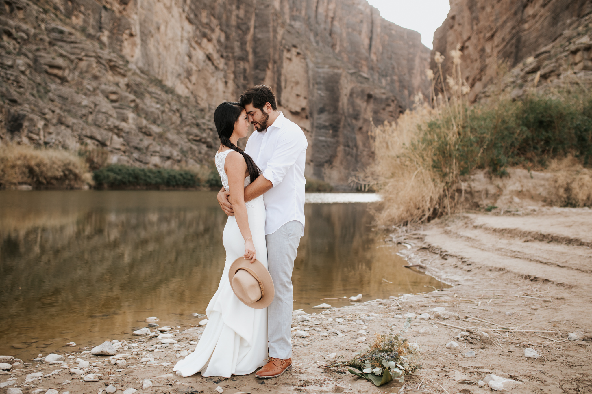 big-bend-elopement-intimate-adventure-wedding-texas-photographer-nature-colorado-67.jpg