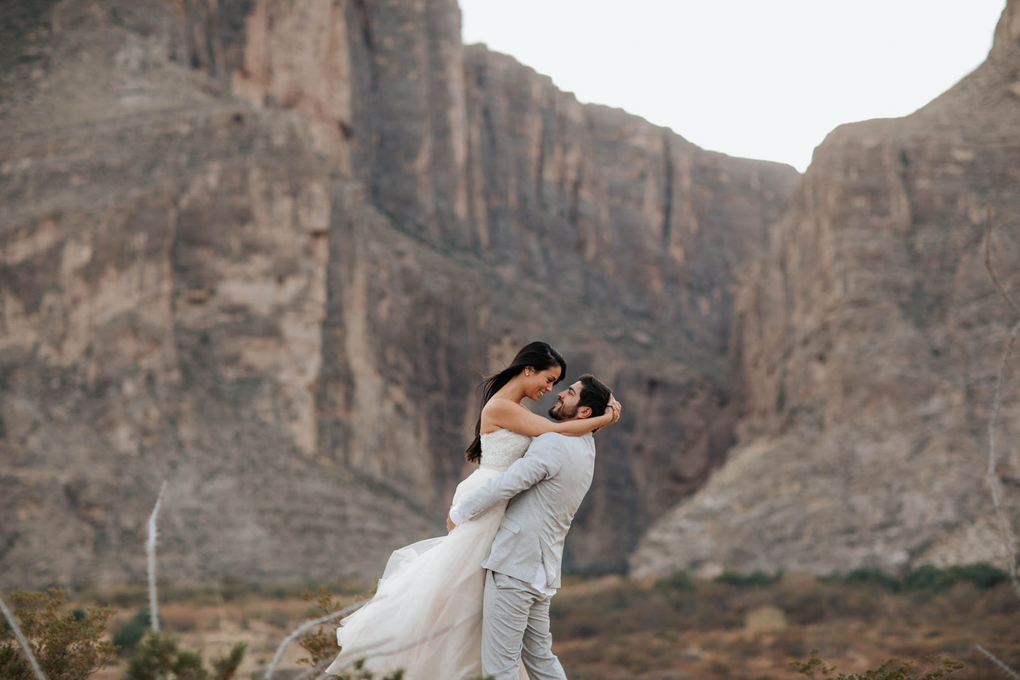 big-bend-elopement-intimate-adventure-wedding-texas-photographer-nature-colorado-124.jpg