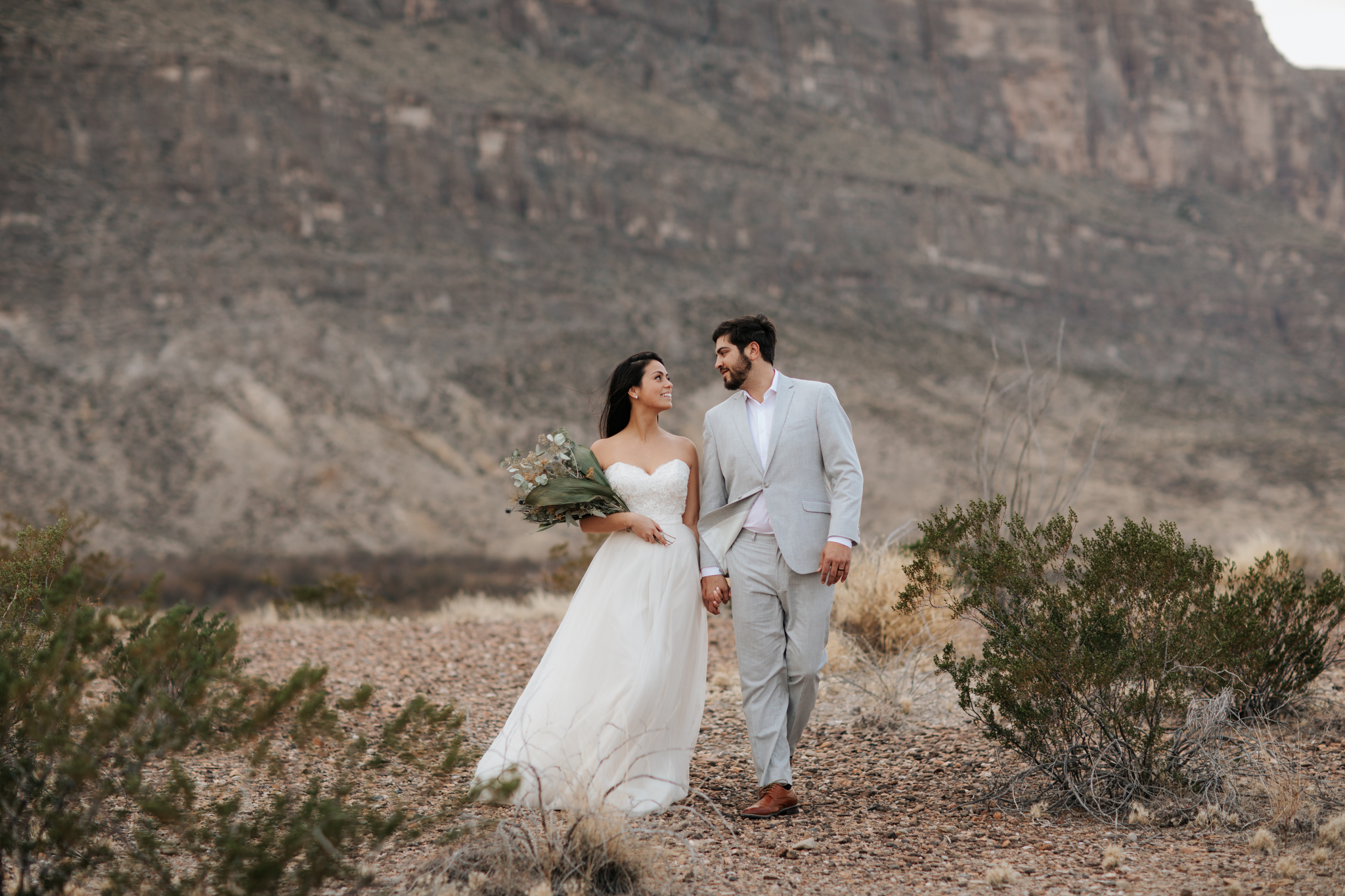 big-bend-elopement-intimate-adventure-wedding-texas-photographer-nature-colorado-134.jpg
