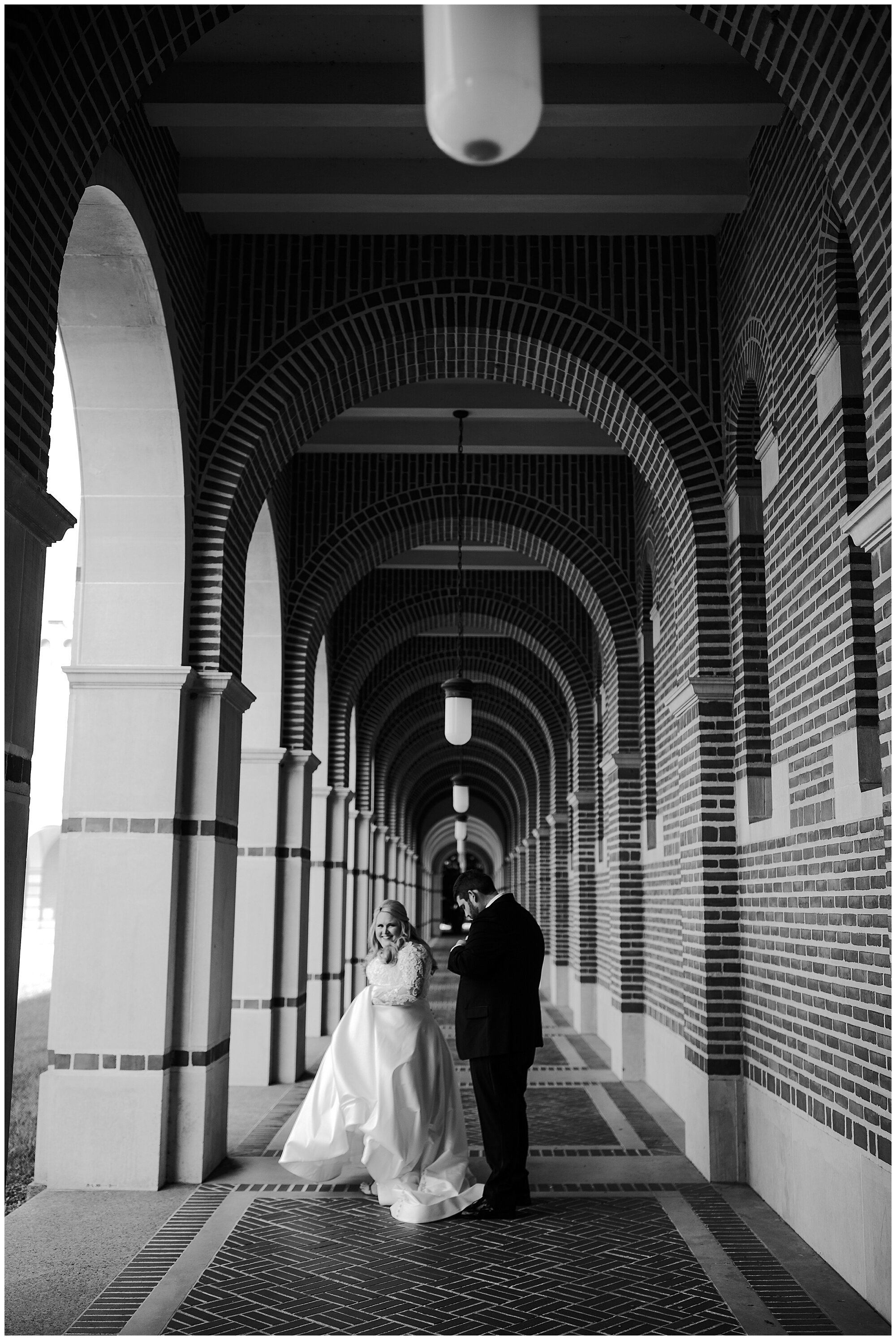 adrianna-houston-wedding-photographer-elopement-intimate-engagement-0052_Blog.jpg