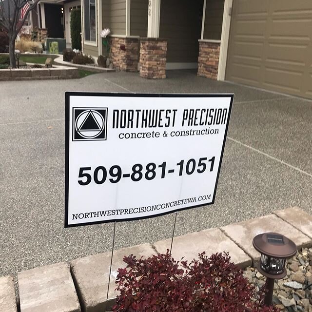 We are here for your next Concrete Project. Just made up some Yard Signs for @n.w.p.c.c_ looking sharp! 
#custom #concrete #washington #sealer #clean #surfaces