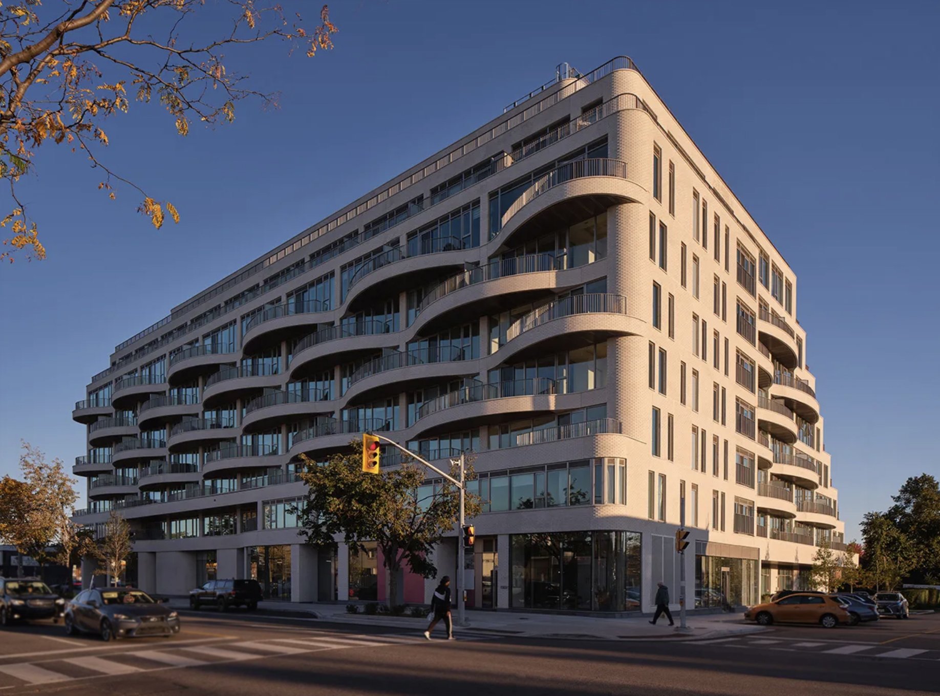 Reina_condo_building