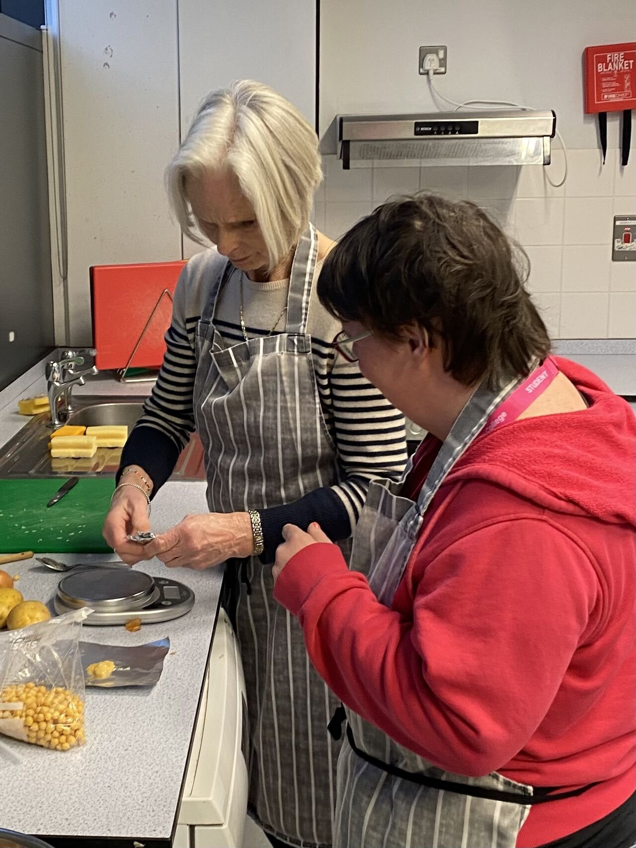 'Fakeaway' meals - delicious, healthy slow cooker treats