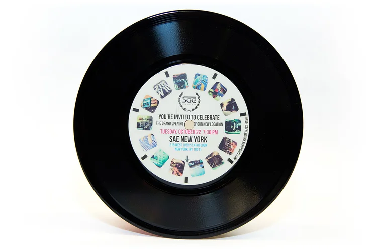 Malolepszy_Vinyl Invitation_1.jpg