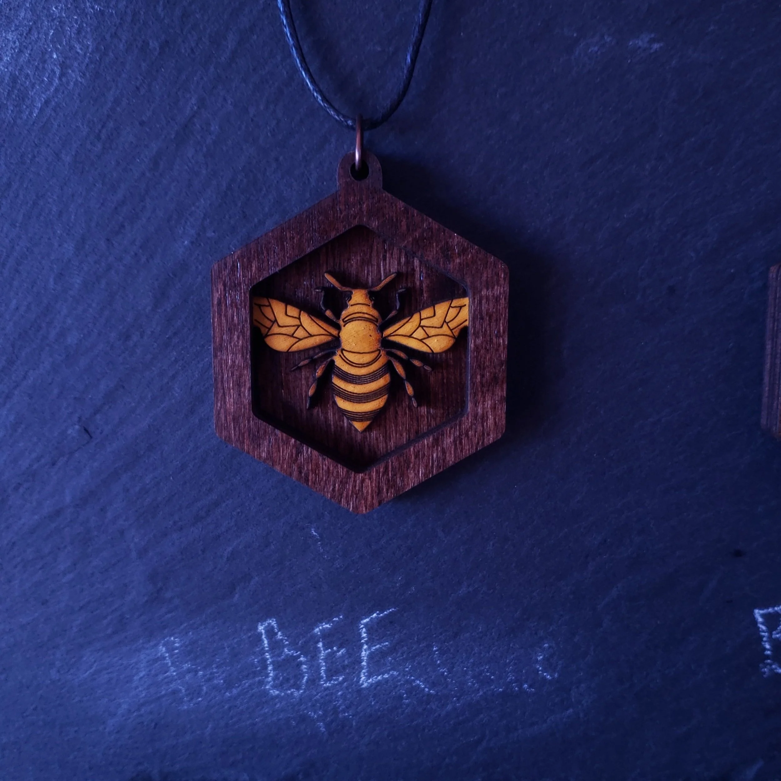 bee1.jpg