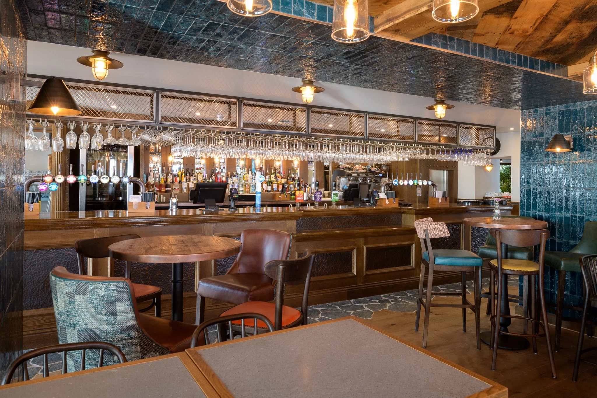 pub-29.jpg