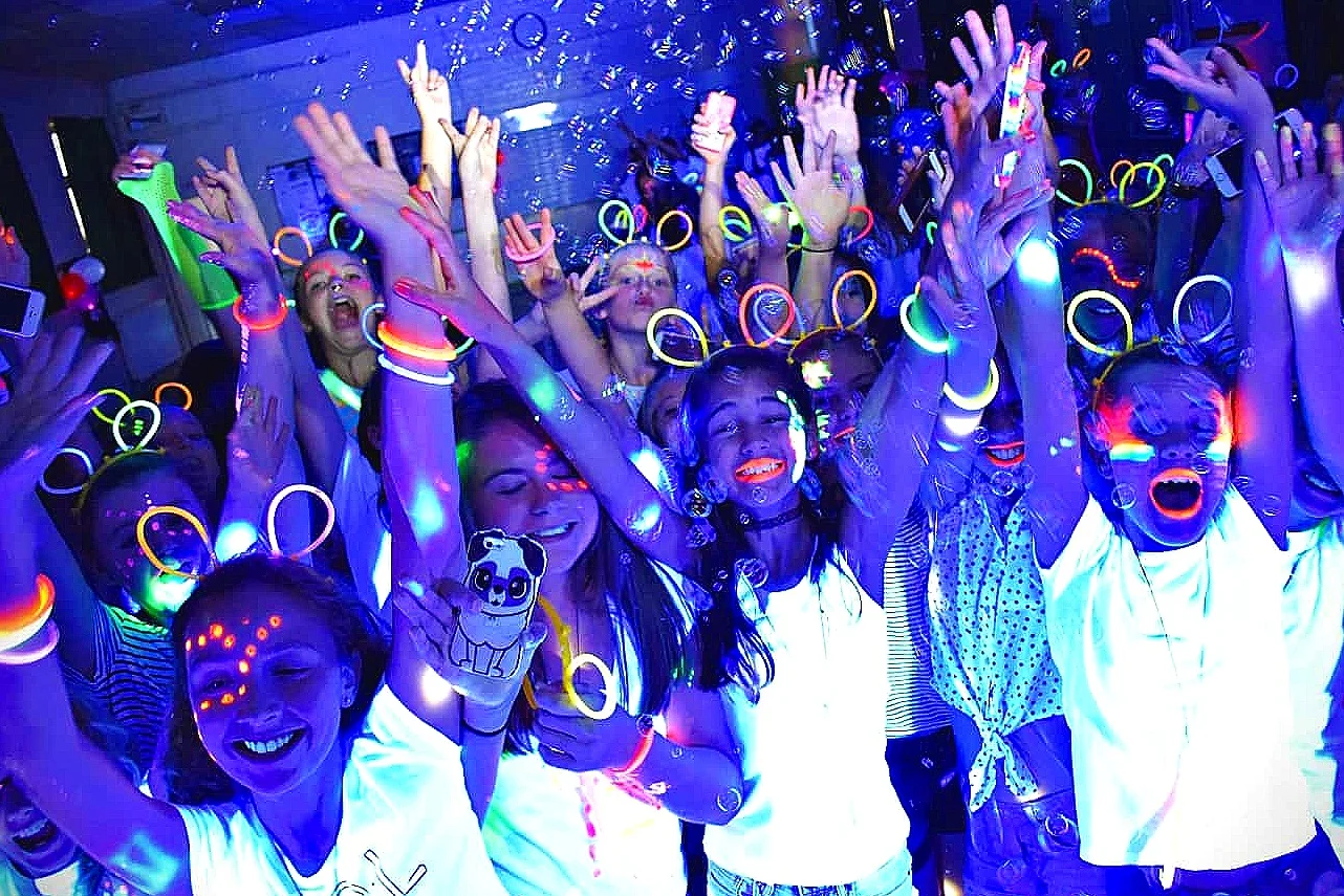 nj-mitzvah-dj-blacklight_show.jpg