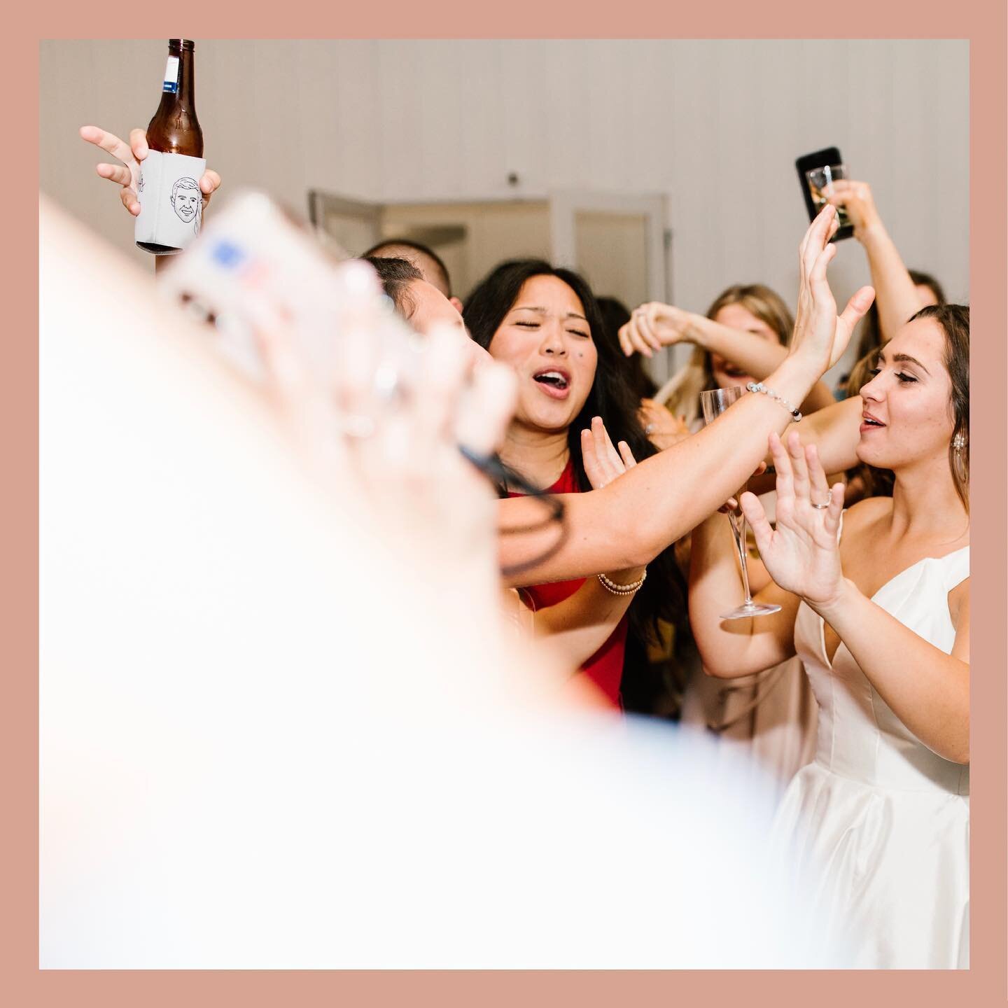 Put your can cooler in the air like you just don&rsquo;t care 😂👏✨
The most common thing I hear from couples after their wedding day is, &ldquo;Our guests loved the can coolers!! They were all gone by the end of the night!&rdquo; There&rsquo;s just 