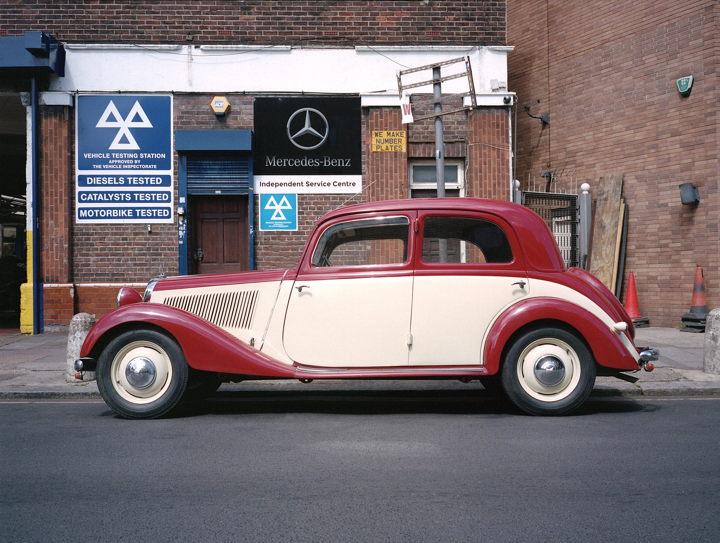  Classic Mercedez Benz in London - UK 