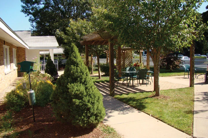 avon new-outside-pic.jpg