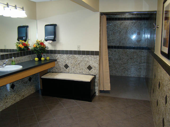 rh nice bathroom.jpg