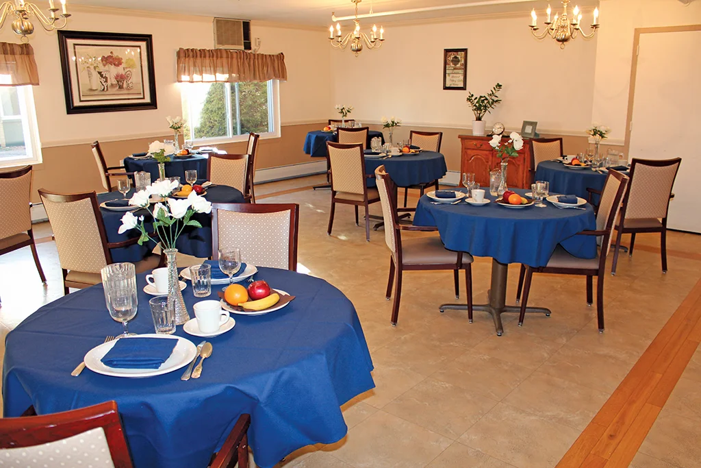 dining gardner.jpg