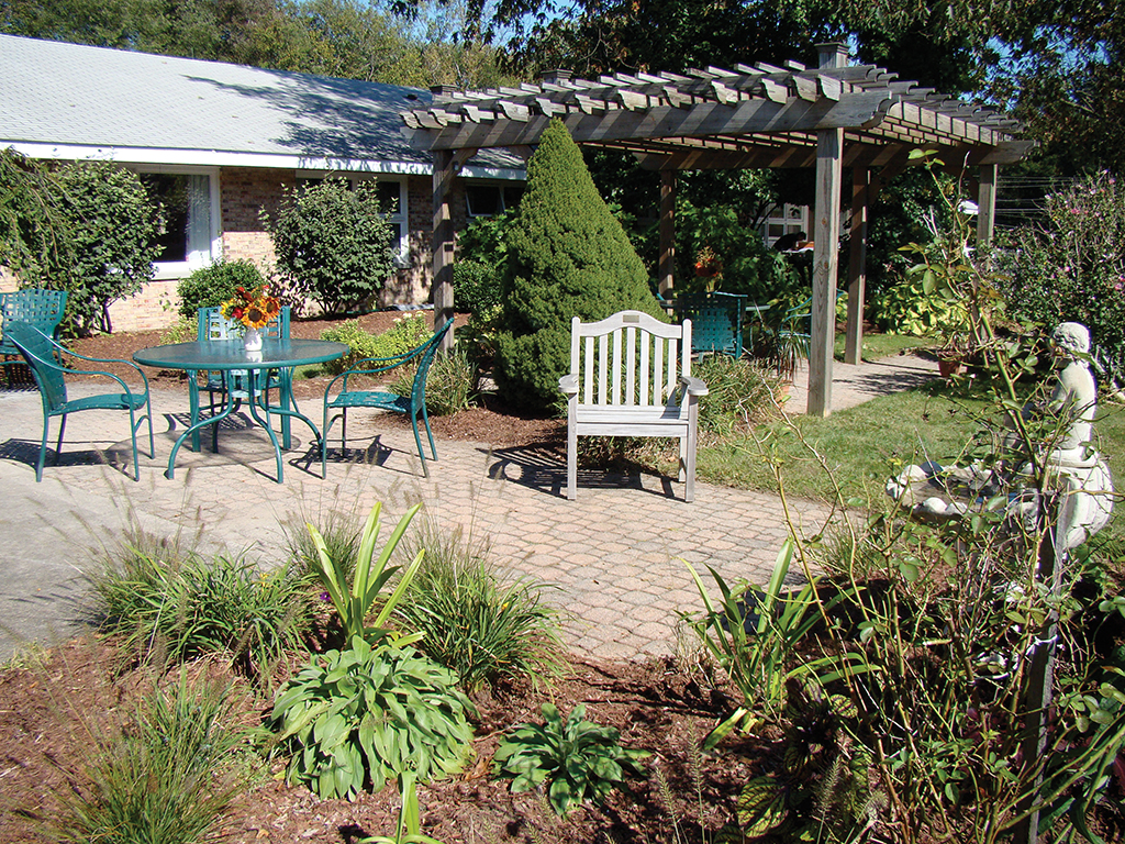 avon courtyard.jpg