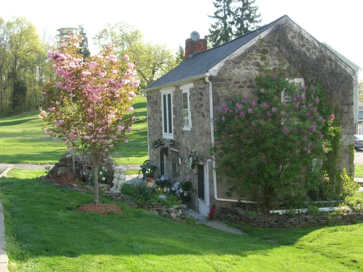 stone+house.jpg
