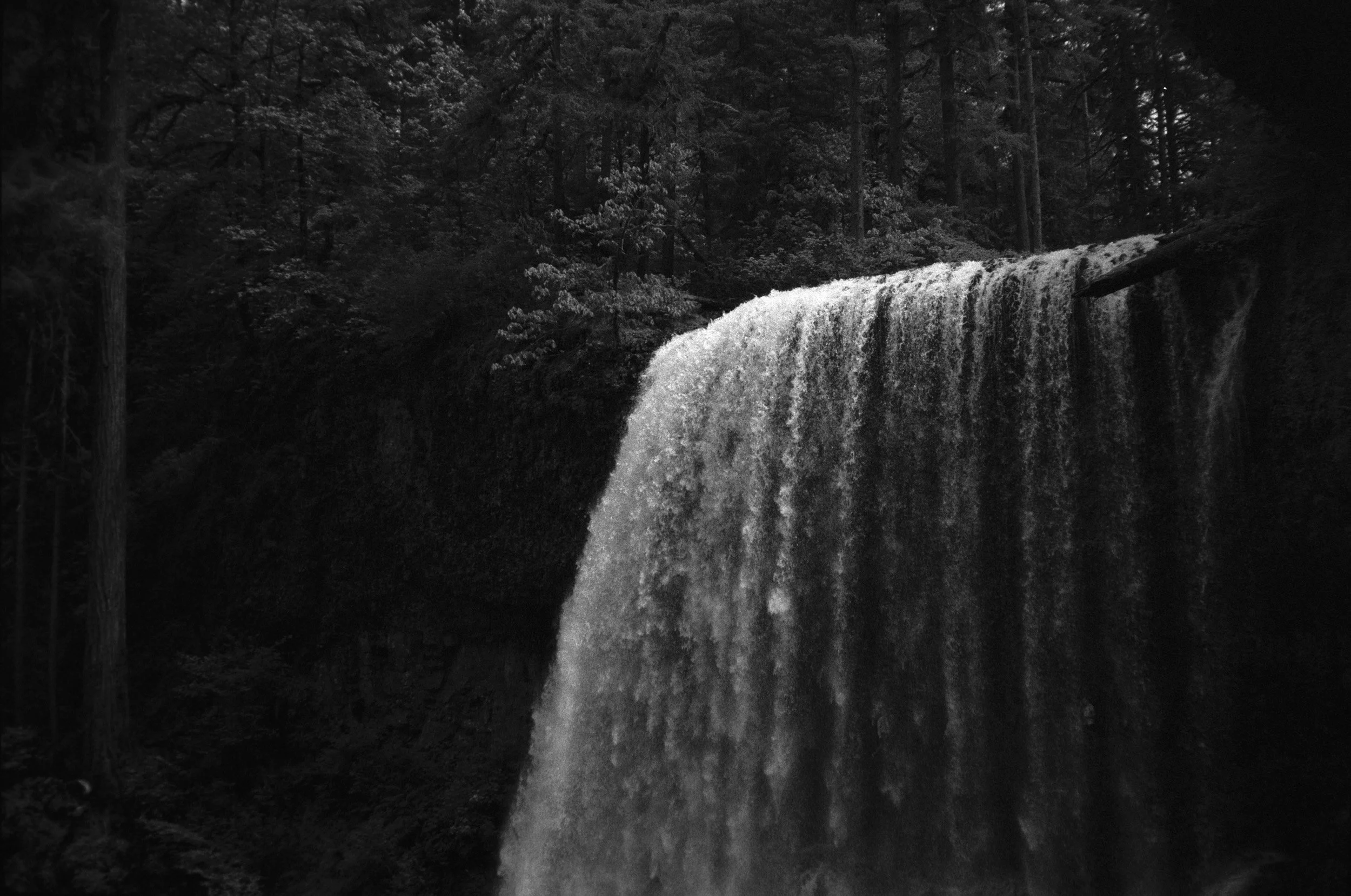 Oregon BW Horizontal Chris R Comings Photography.JPG