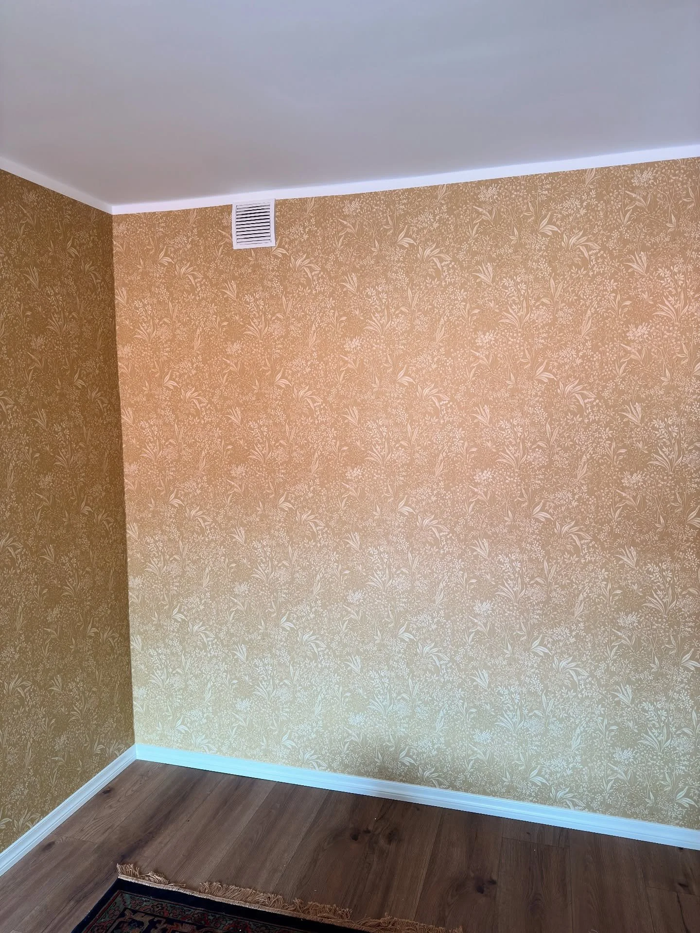 P&auml;rnus 2 korteri tapeetimine🌞
#tapeedispets
#tapeetimine
#fototapeet 
#kodudisain
#kodu
#sisekujundus
#kodukujundus
#interj&ouml;&ouml;r
#tapeet
#tapetit
#обои
#remont
#wallpapering
#wallpaperhangers
#tapeedipaigaldus
#interior
#instahome
#home