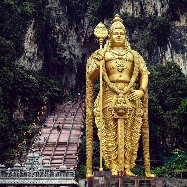 #batu caves. w/ #monkeys!! #batucaves #kualalumpur #malaysia