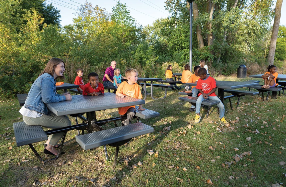 pedestal-tables.jpg