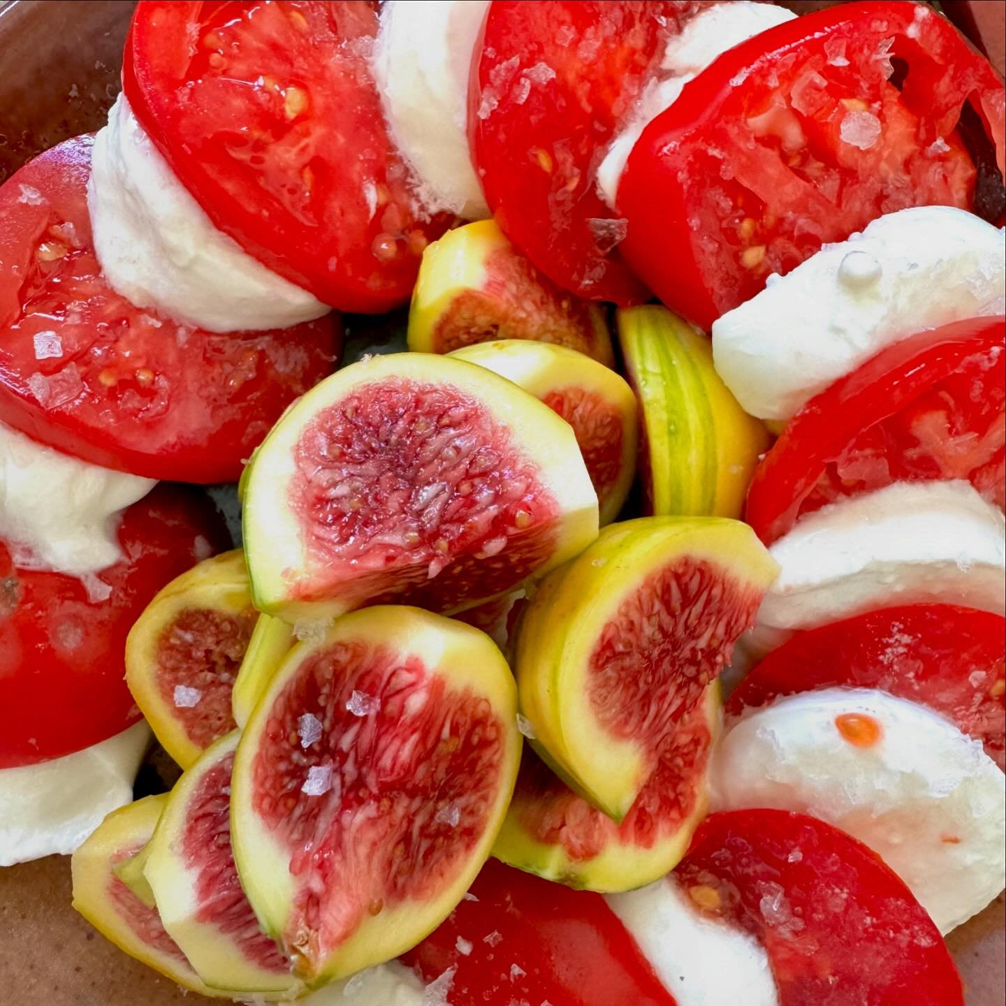 Food is&hellip;.
Beauty
Nourishment
Pleasure
Sensory delight
Reciprocity
	with earth, sun, water, soil, plant
Intimacy
	with one another, season, place, culture
Flavor
Sustenance
Creative expression
Vastly diverse
Comfort
A story
An emotion
A dream
T