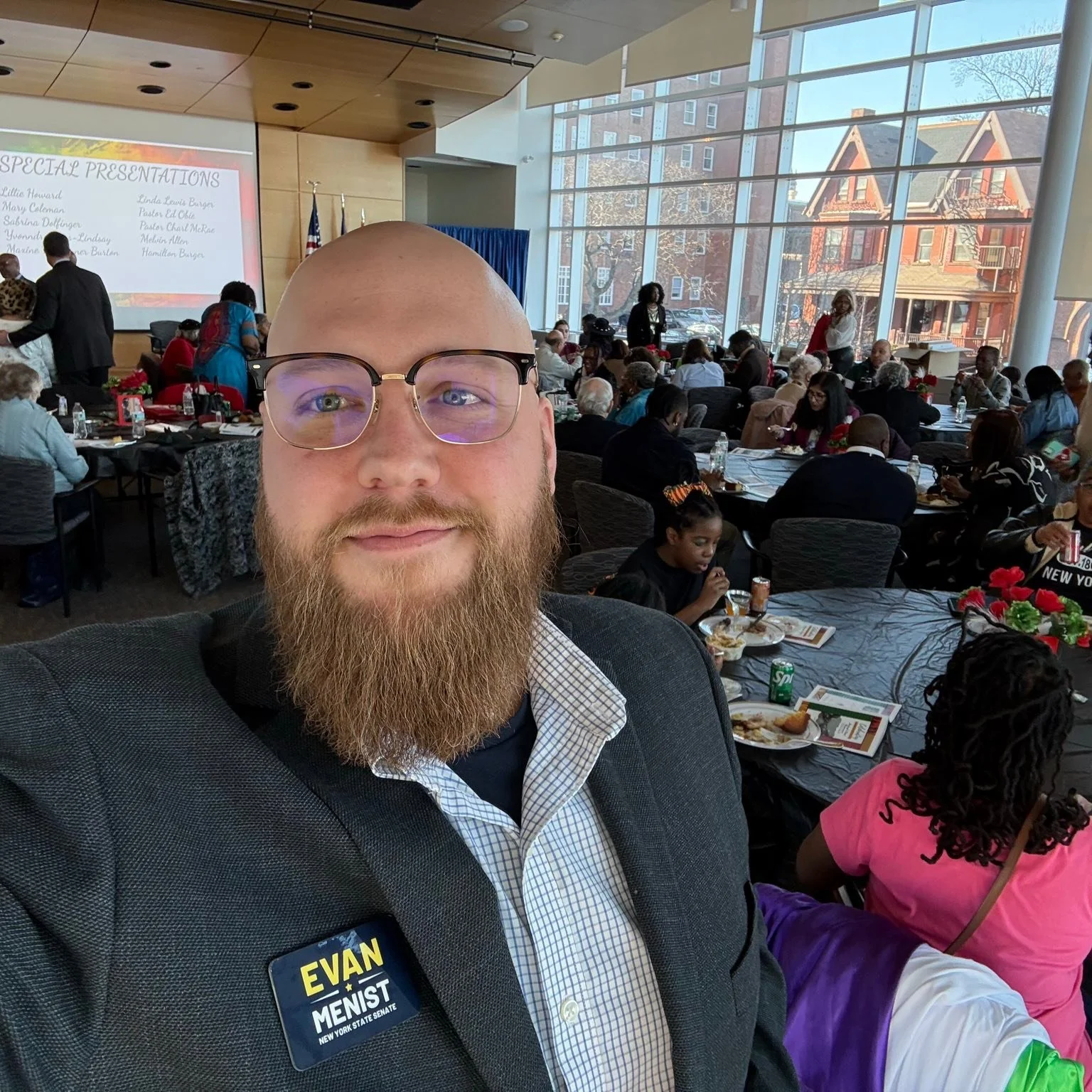 Celebrating Black History Month in Newburgh at the Newburgh Black Renaissance event.

Congrats to honorees: Lillie Howard, Mary Coleman, Sabrina Doffinger, Yvonndro Sims-Lindsay, Maxine V. Warner Burton, Linda Lewis Burger, Pastor Ed Obie, Pastor Cha